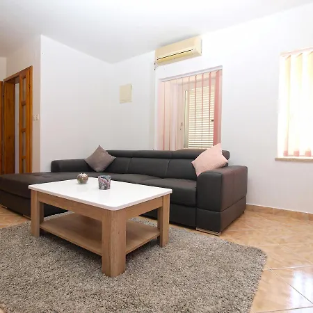 Andelko 1626 Appartement Pula